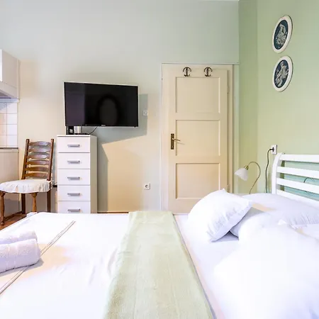 Traditional Bacvice, 3 Min Walk To The