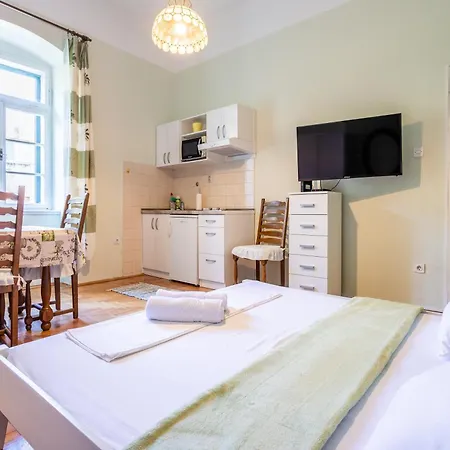 Διαμέρισμα Traditional Bacvice, 3 Min Walk To The