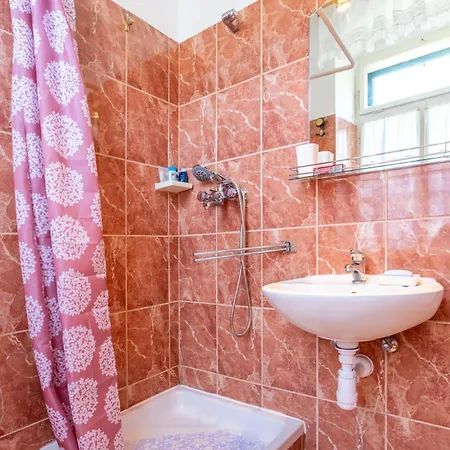 Traditional Bacvice, 3 Min Walk To The Σπλιτ