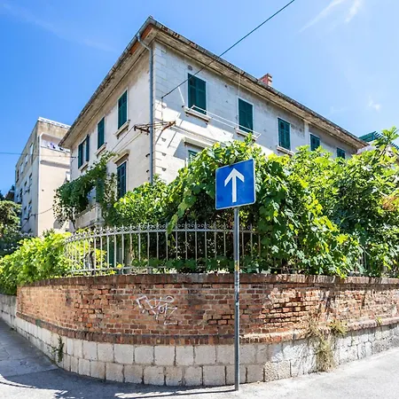 Traditional Bacvice, 3 Min Walk To The Διαμέρισμα *