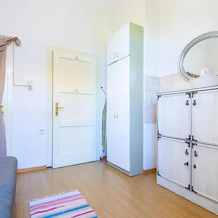 Διαμέρισμα Traditional Bacvice, 3 Min Walk To The